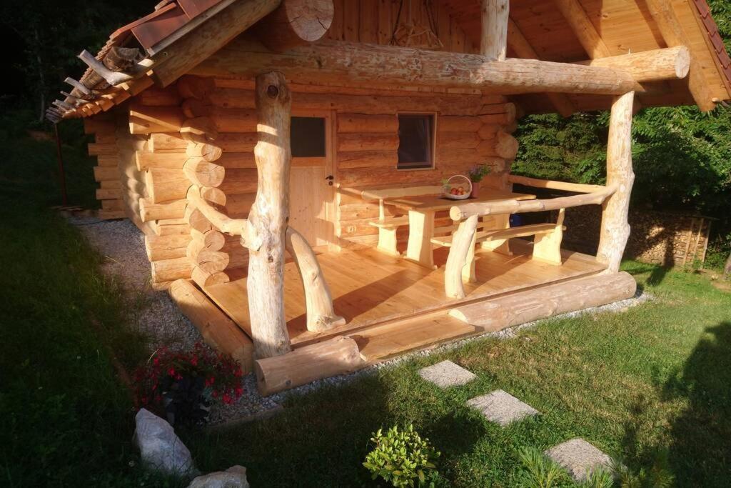 Hut At The Forest Male Brusnice Экстерьер фото